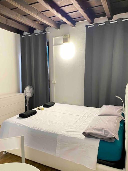 Low-Cost Teatro Romano Apartment Verona Exterior photo